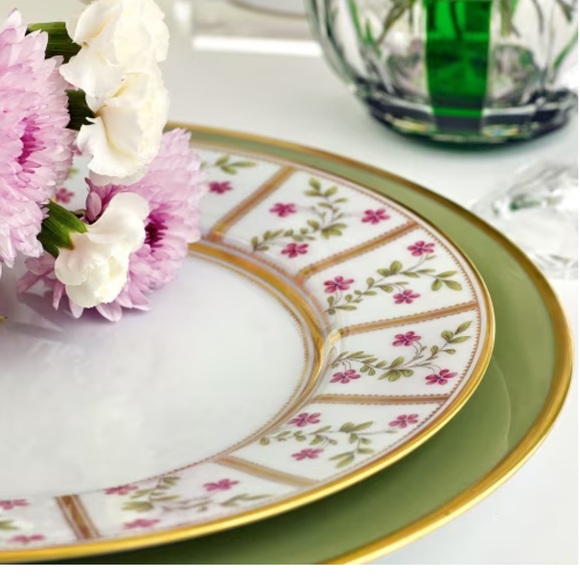 Bernardaud Royal Limoges Roseraie Salat Plate - Picture 10 of 11